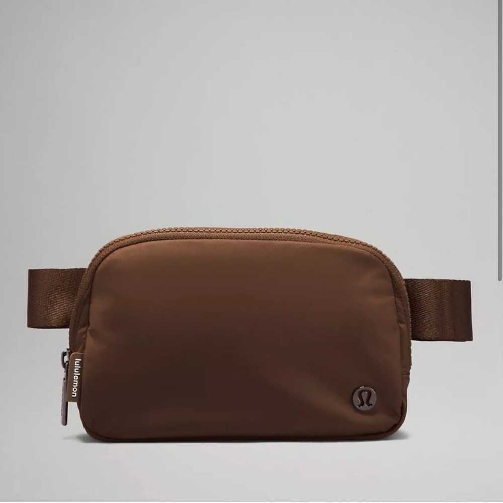 NWOT Lululemon Everywhere Belt Bag - Java - 1L